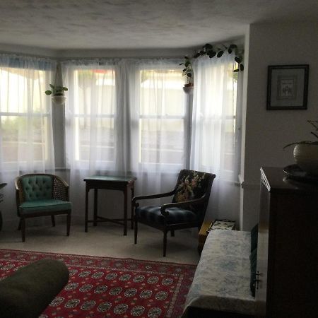 Garden Flat 1 Bed & Breakfast ลันดิดโน ภายนอก รูปภาพ